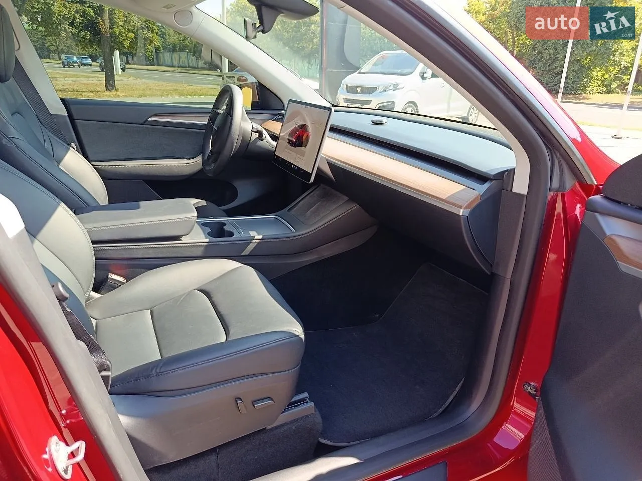 2024 Tesla Model Y - мініатюра 26
