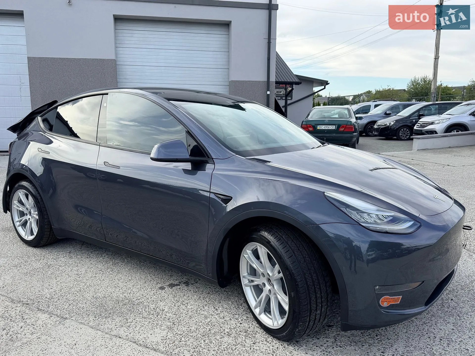 2021 Tesla Model Y - мініатюра 3