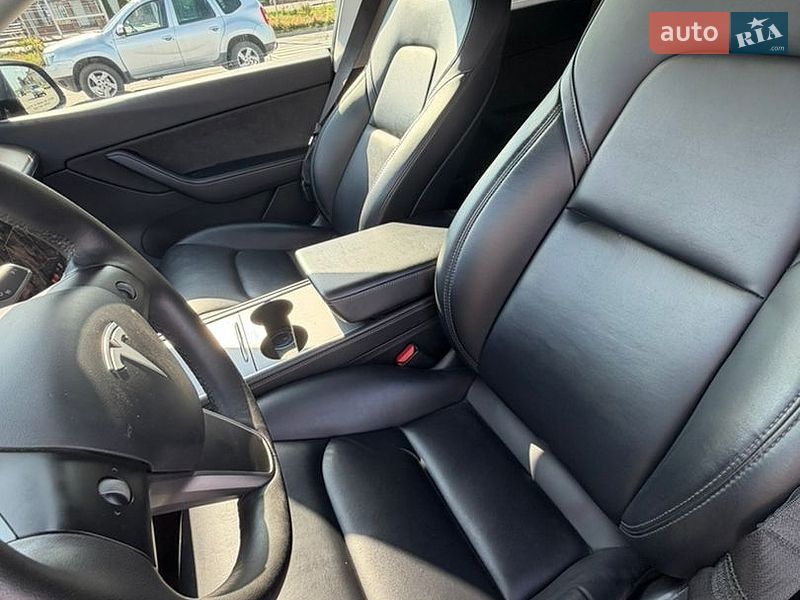 Позашляховик / Кросовер Tesla Model Y 2021 в Вінниці