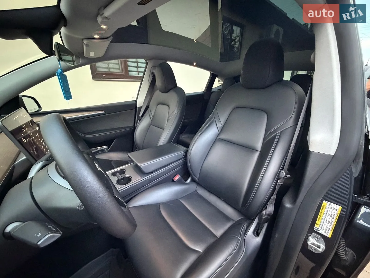 2024 Tesla Model Y - мініатюра 9