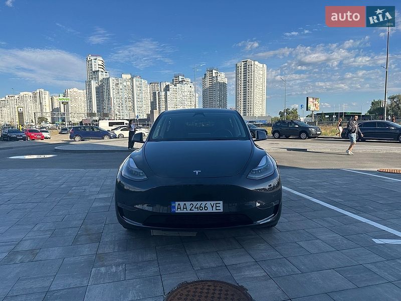 Tesla Model Y 2024 Tesla Model Y 2024