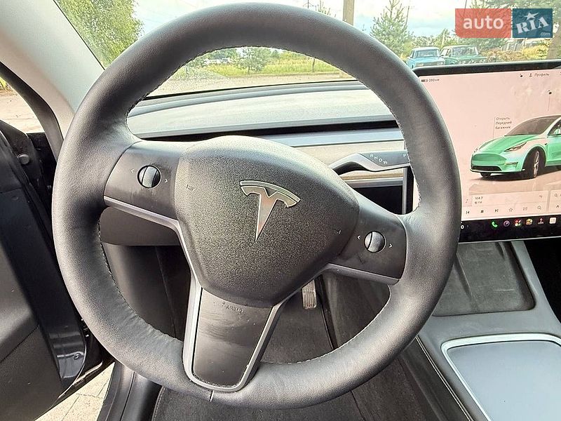 Позашляховик / Кросовер Tesla Model Y 2023 в Львові