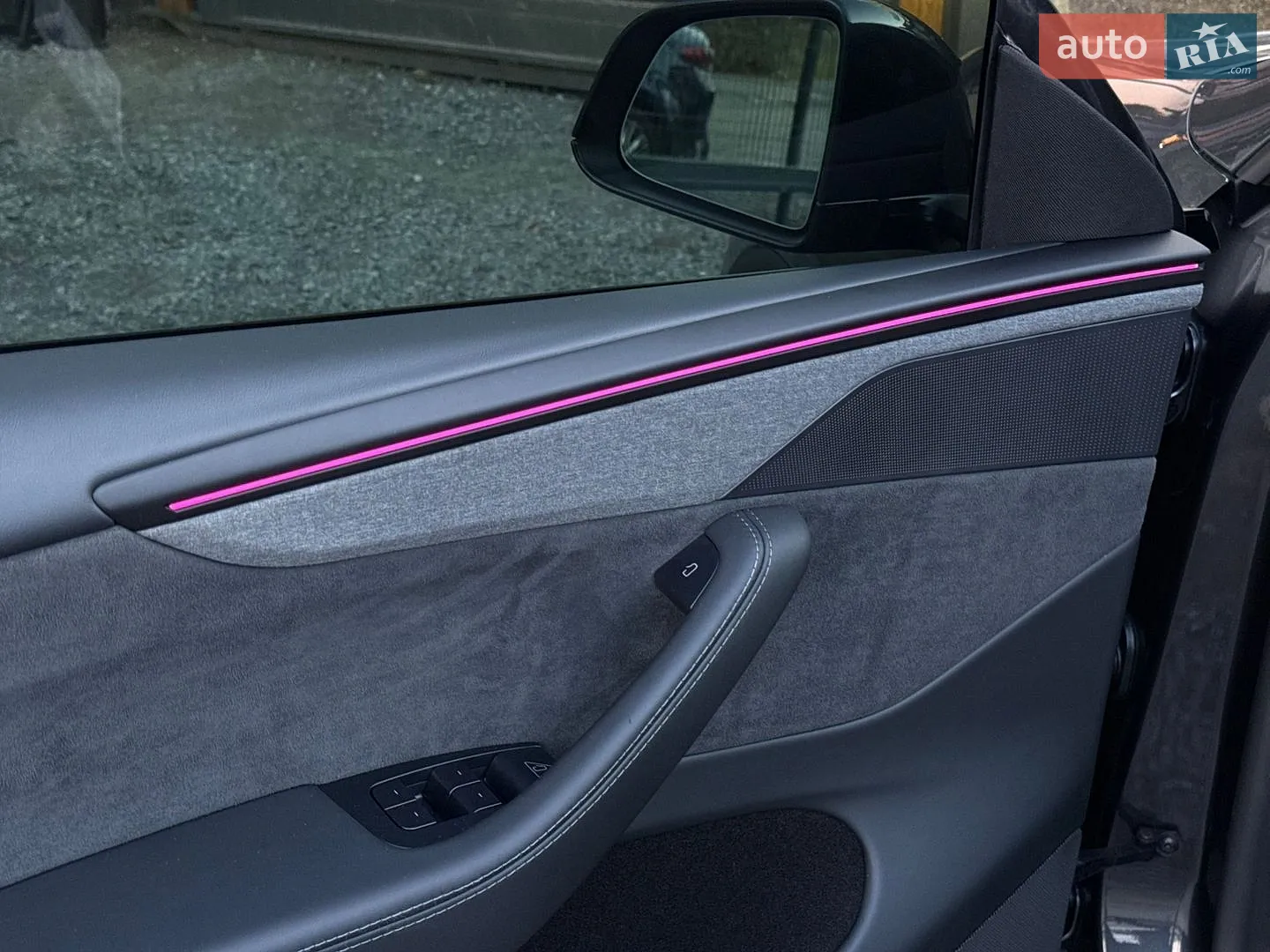 2025 Tesla Model Y - мініатюра 8