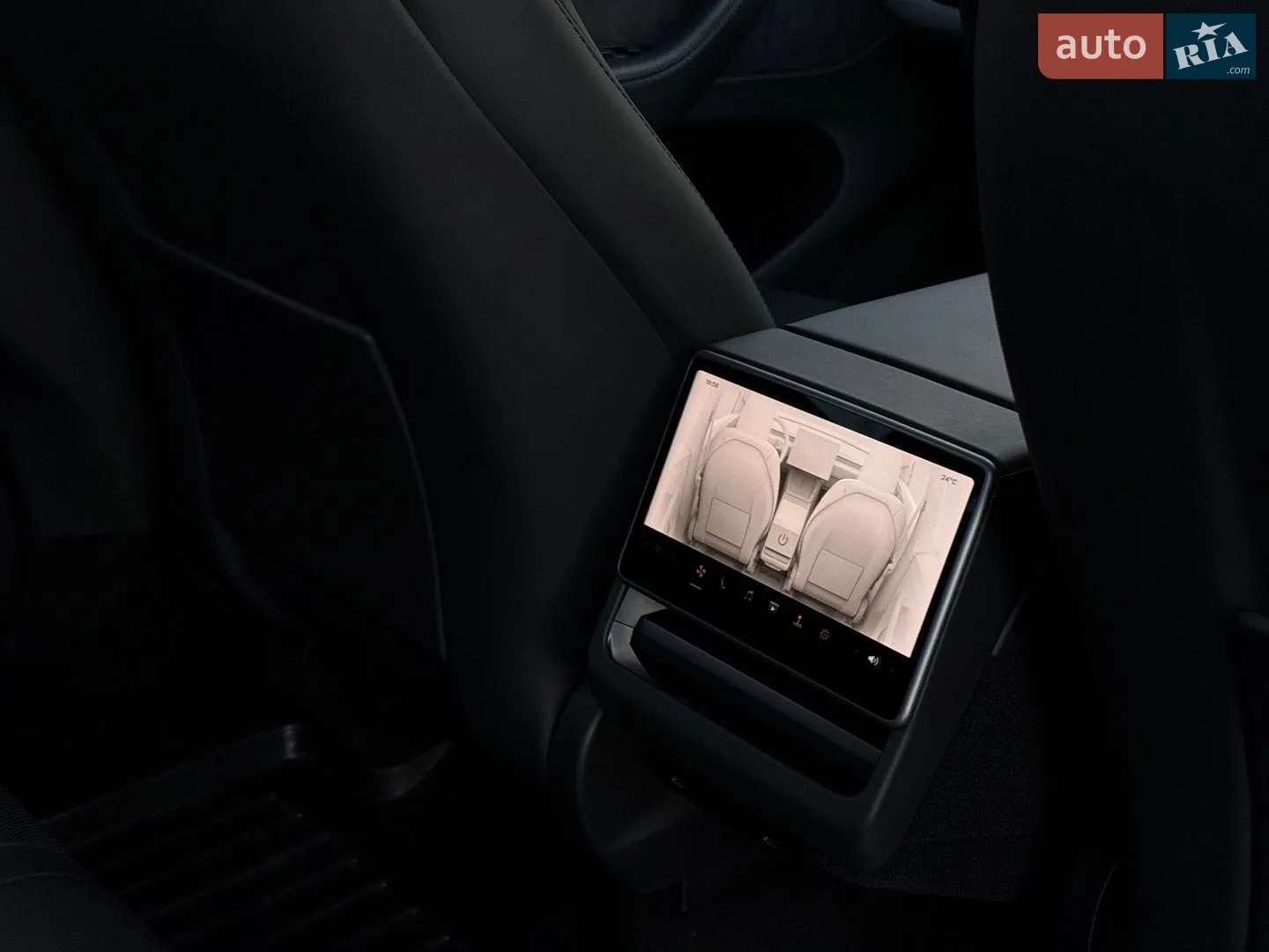 2025 Tesla Model Y - мініатюра 20