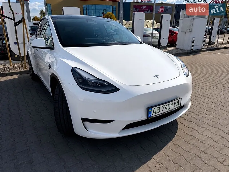 Tesla Model Y