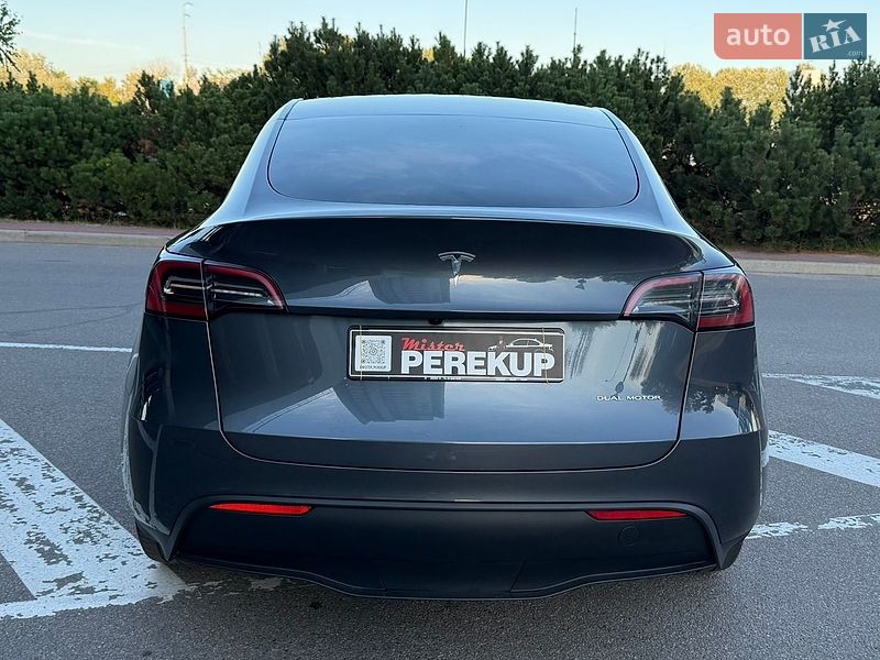 Позашляховик / Кросовер Tesla Model Y 2023 в Києві