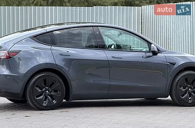 Позашляховик / Кросовер Tesla Model Y 2023 в Кам'янському