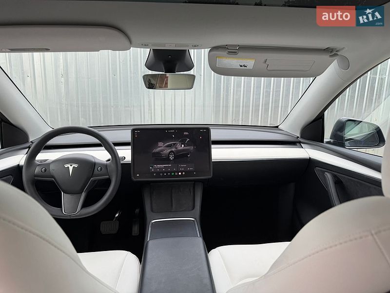 Позашляховик / Кросовер Tesla Model Y 2023 в Кам'янському