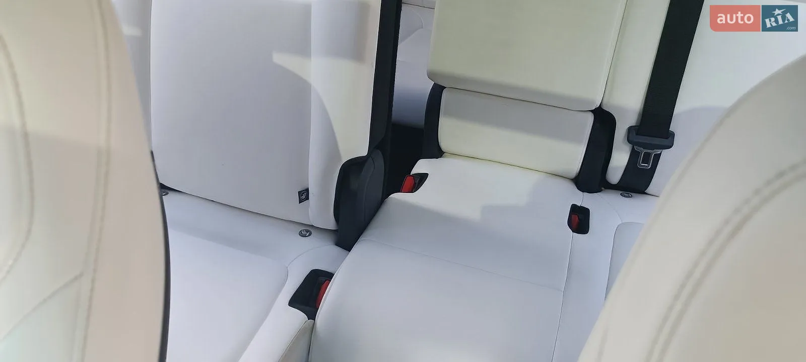 2023 Tesla Model Y - мініатюра 30