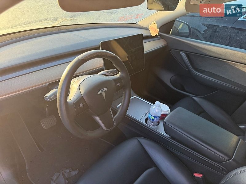 Позашляховик / Кросовер Tesla Model Y 2022 в Львові