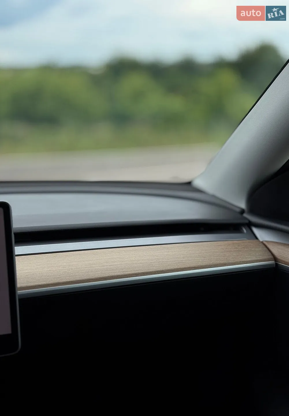 2024 Tesla Model Y - мініатюра 15