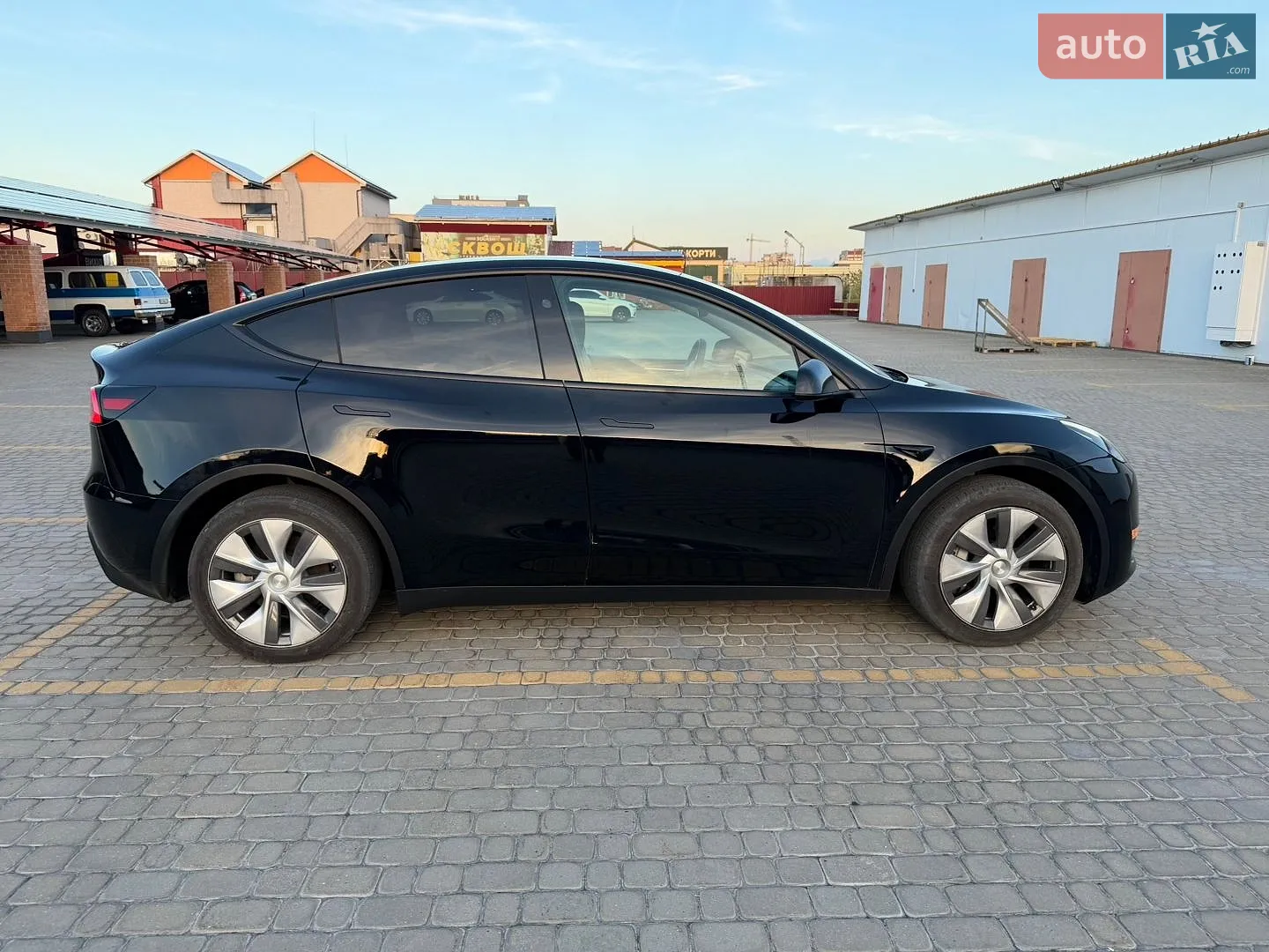 2023 Tesla Model Y - мініатюра 4