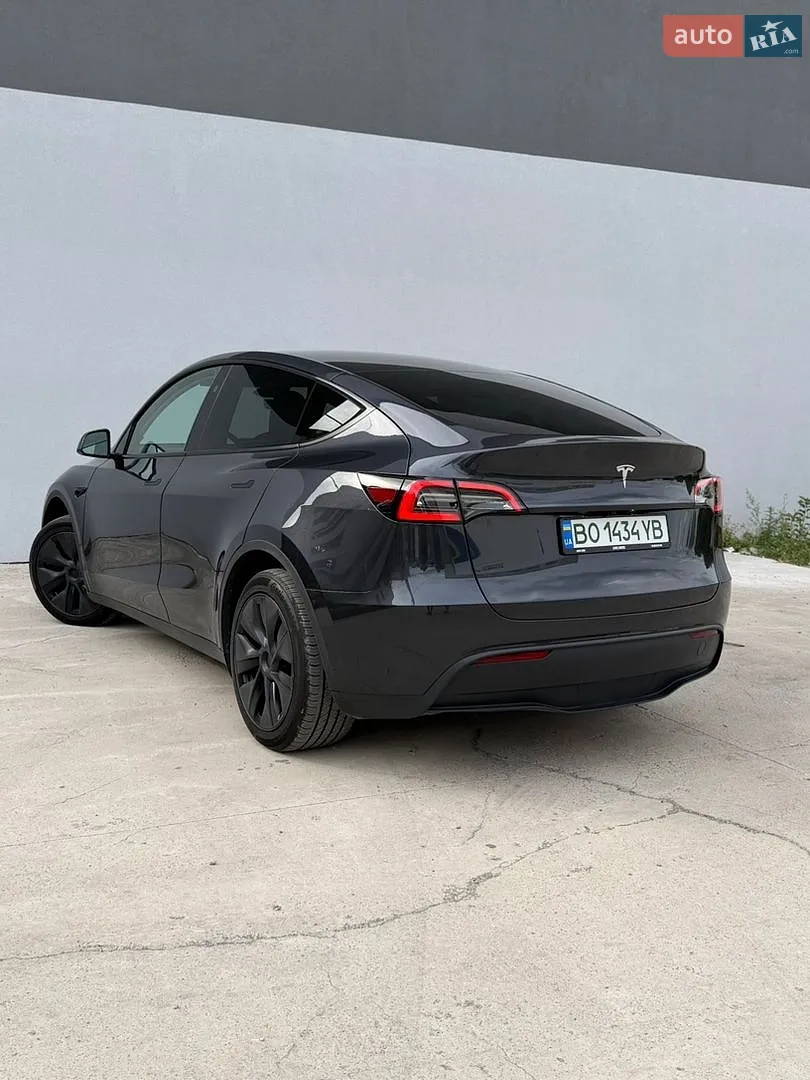 2025 Tesla Model Y - мініатюра 21