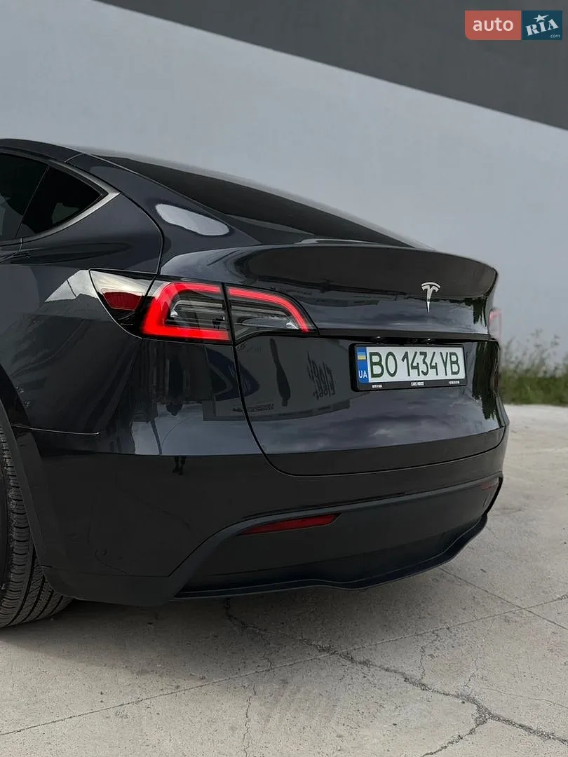 2025 Tesla Model Y - мініатюра 26