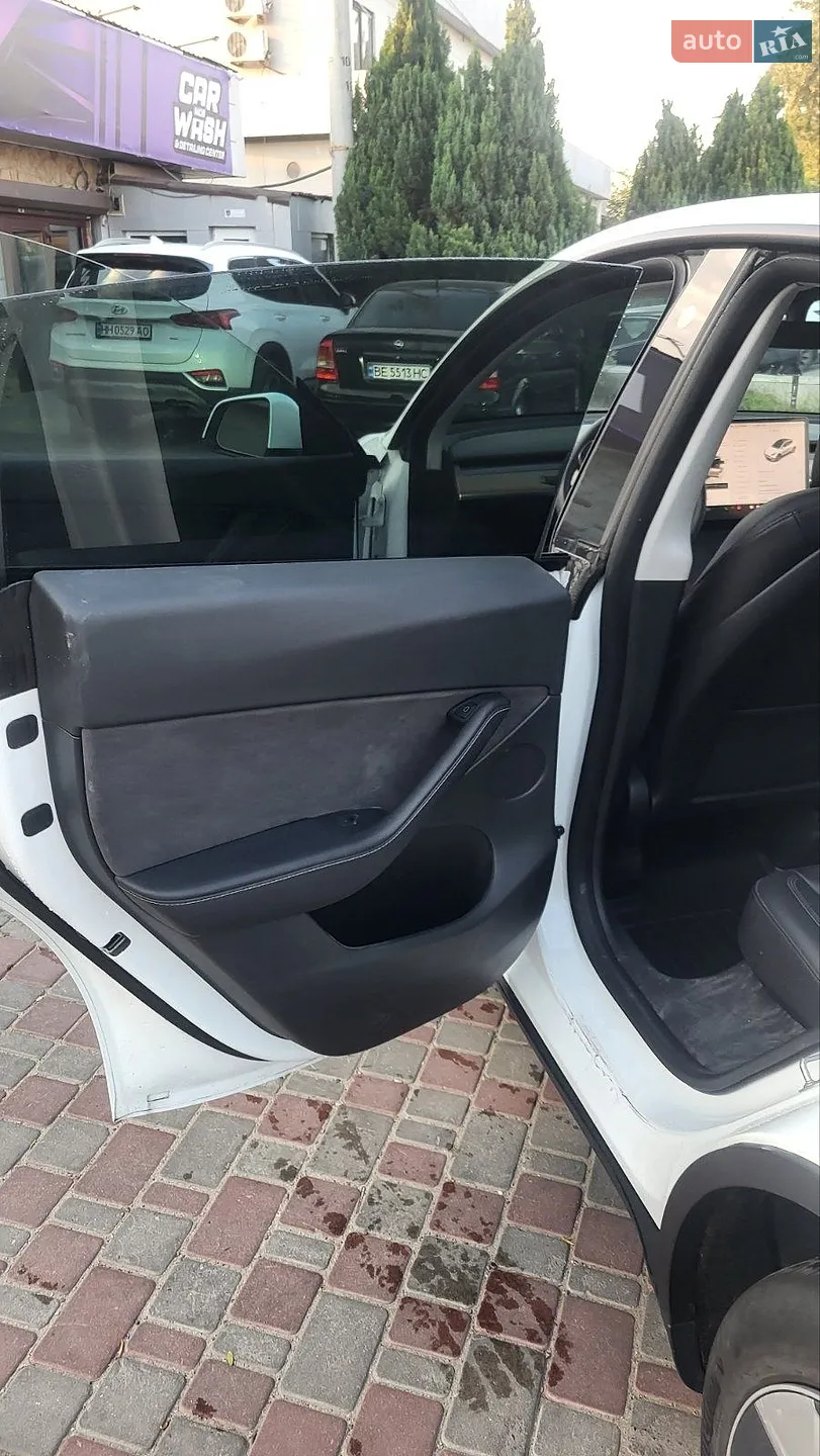 2022 Tesla Model Y - мініатюра 13