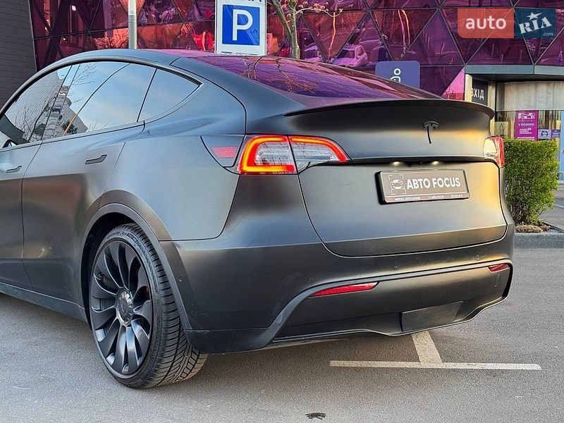 Внедорожник / Кроссовер Tesla Model Y 2022 в Киеве фото 6 Внедорожник / Кроссовер Tesla Model Y 2022 в Киеве