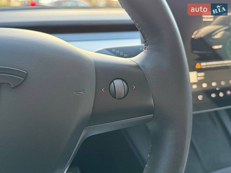 Внедорожник / Кроссовер Tesla Model Y 2022 в Киеве фото 23 Внедорожник / Кроссовер Tesla Model Y 2022 в Киеве