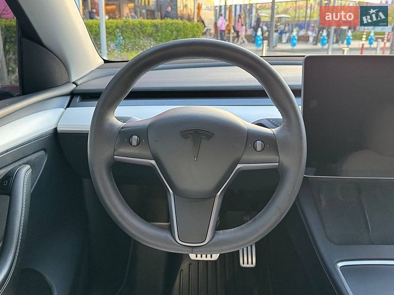 Внедорожник / Кроссовер Tesla Model Y 2022 в Киеве фото 37 Внедорожник / Кроссовер Tesla Model Y 2022 в Киеве