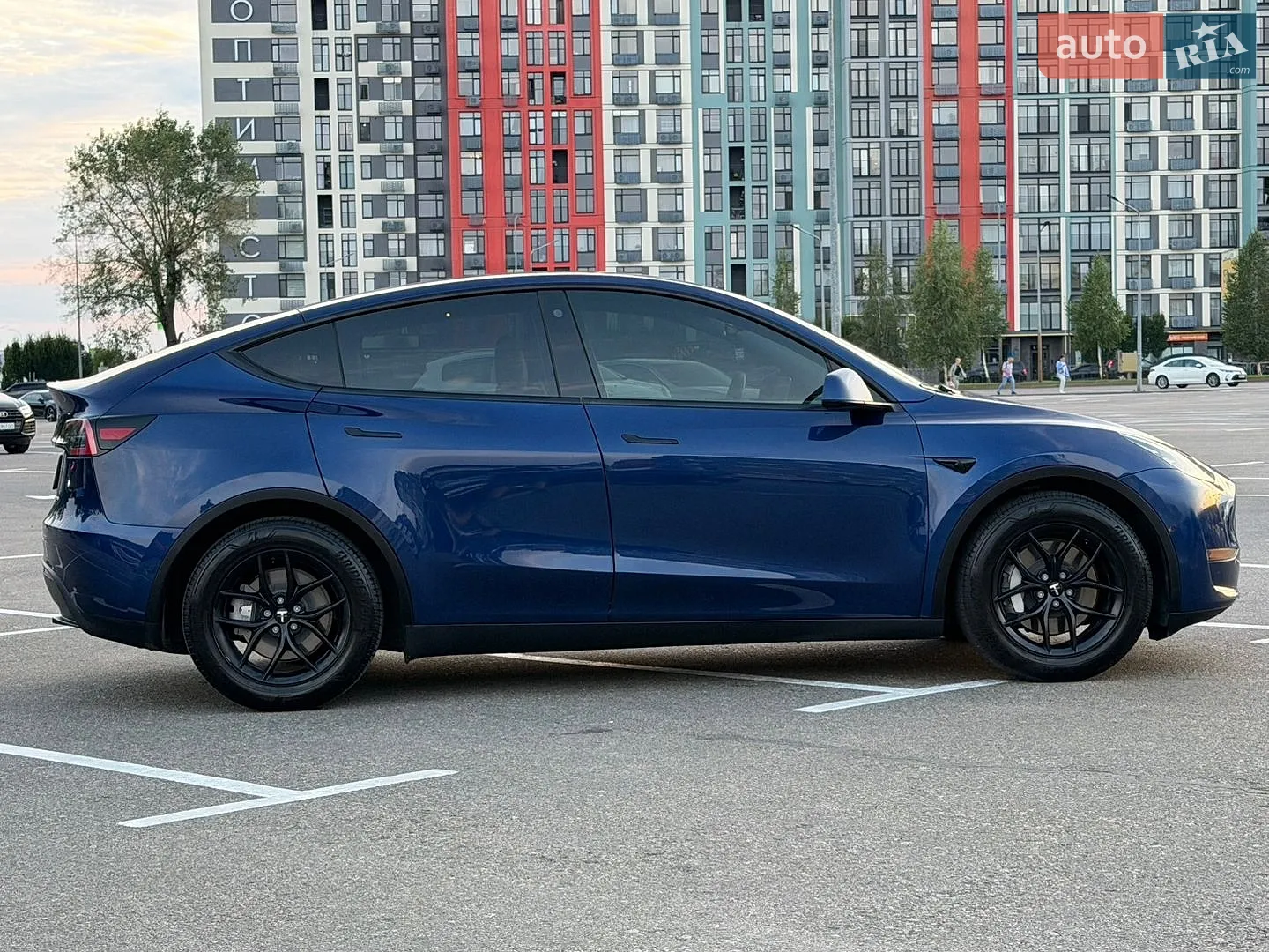 2021 Tesla Model Y - мініатюра 8