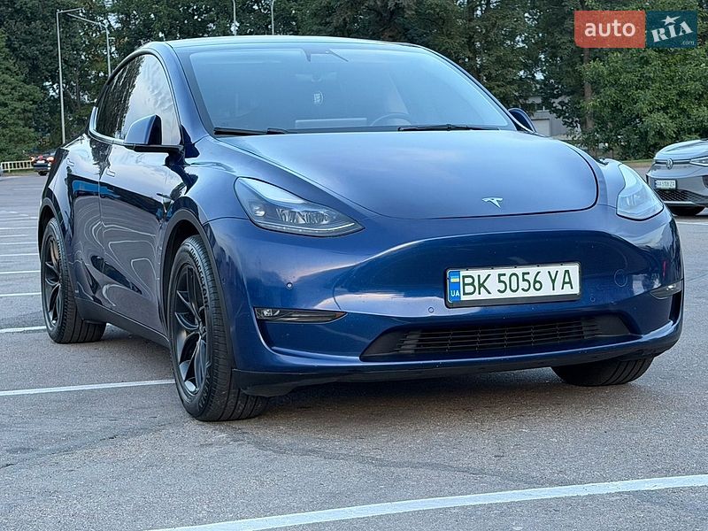 Внедорожник / Кроссовер Tesla Model Y 2021 в Киеве