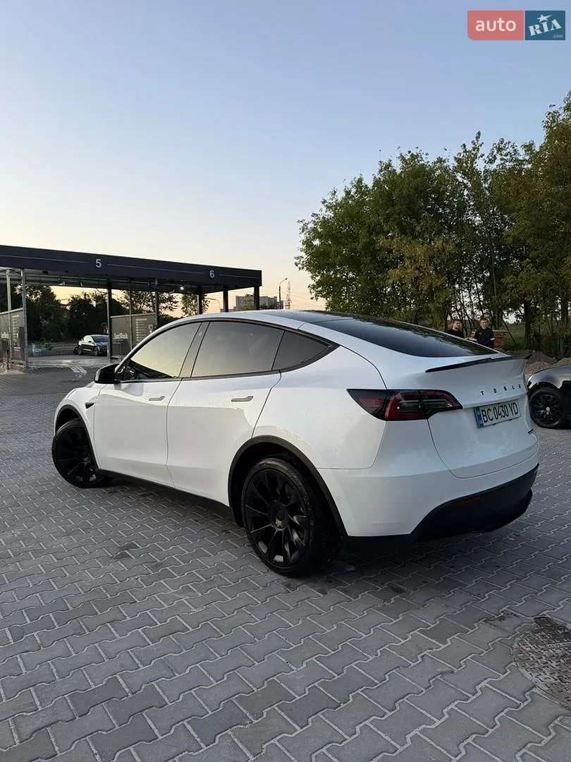 2022 Tesla Model Y - мініатюра 5