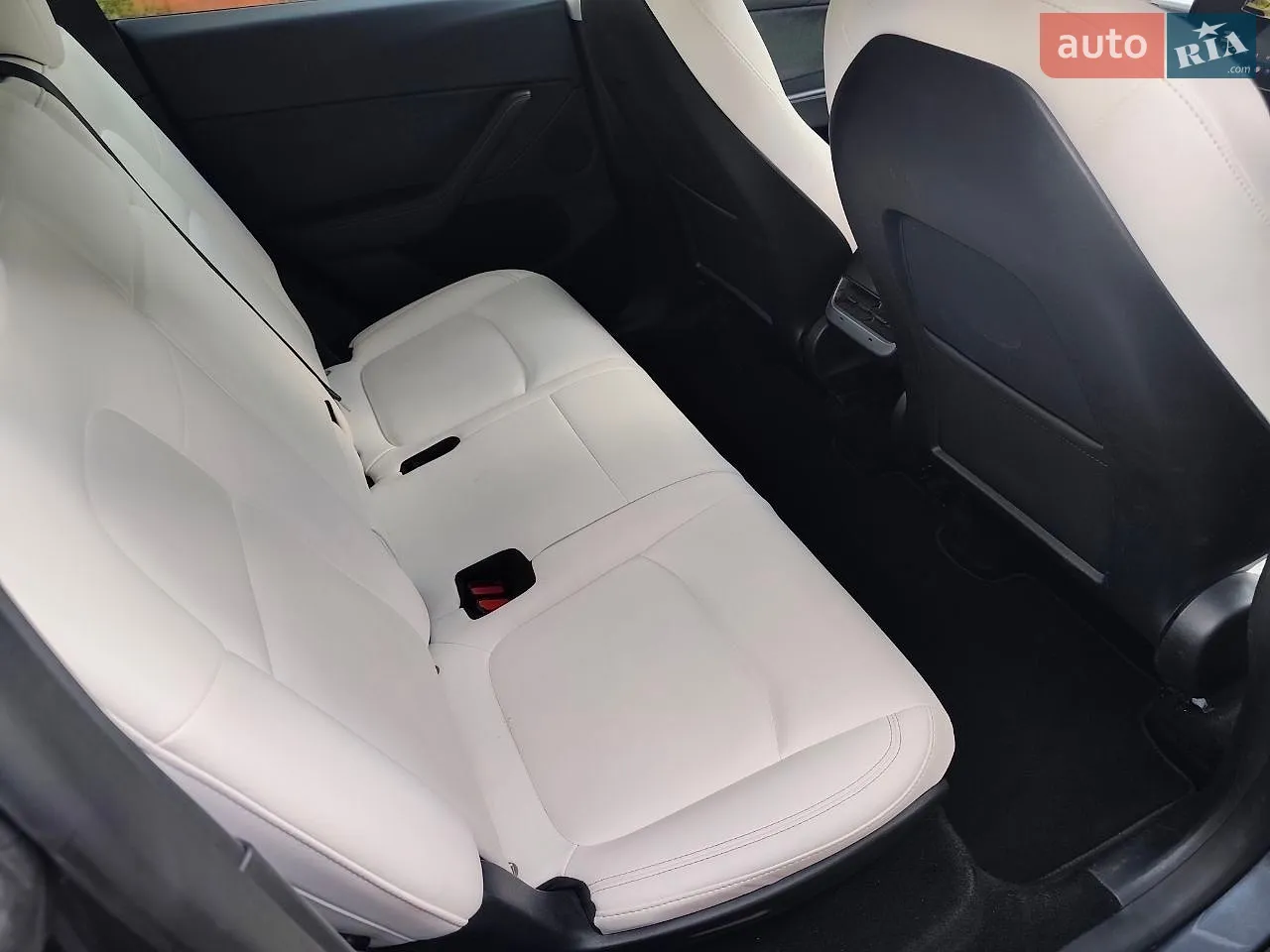 2023 Tesla Model Y - мініатюра 18