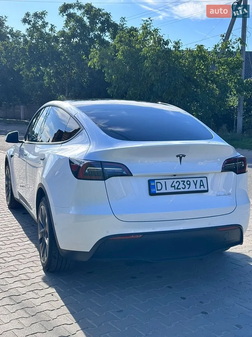 2021 Tesla Model Y - мініатюра 8