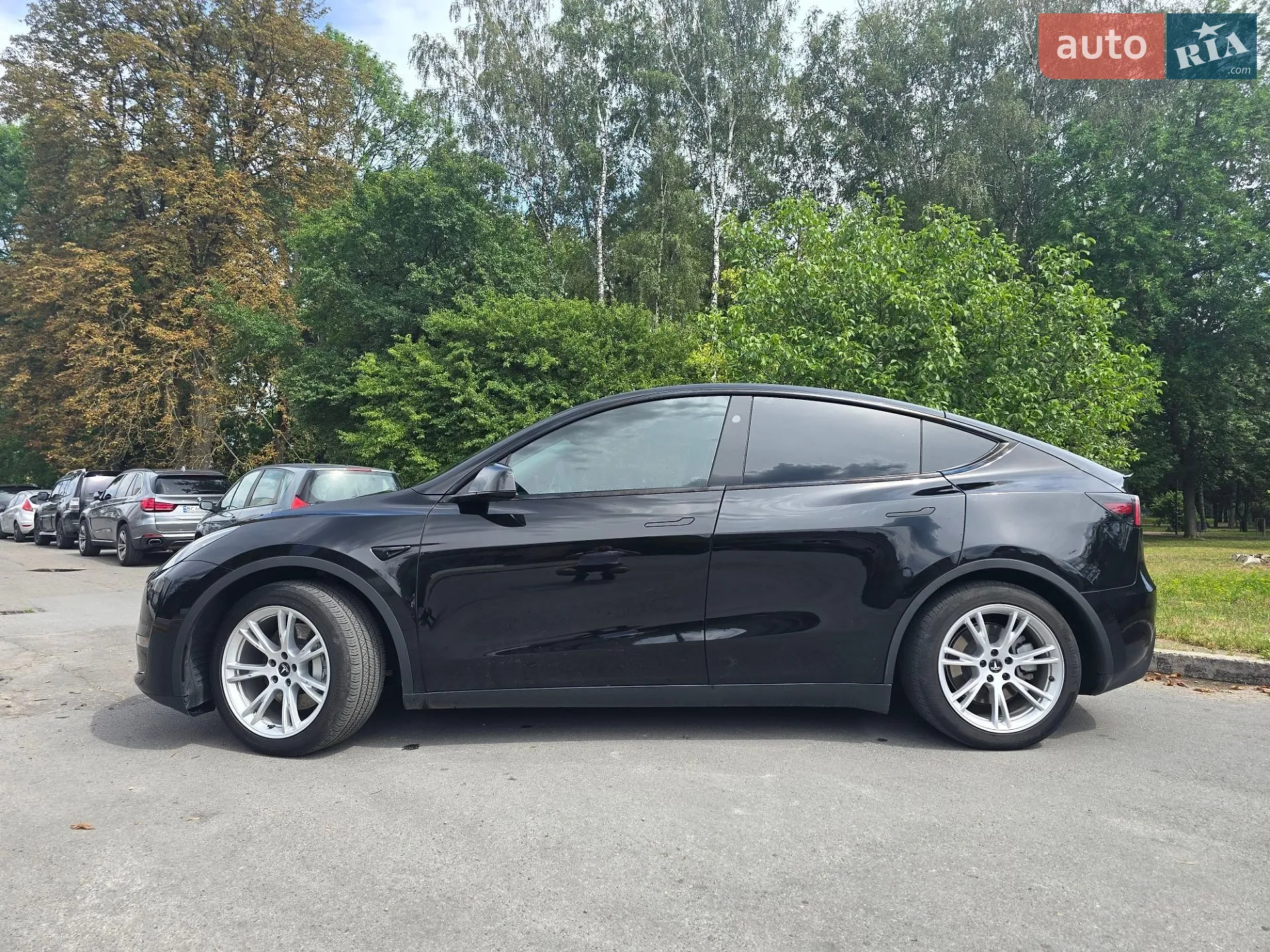 2023 Tesla Model Y - мініатюра 3