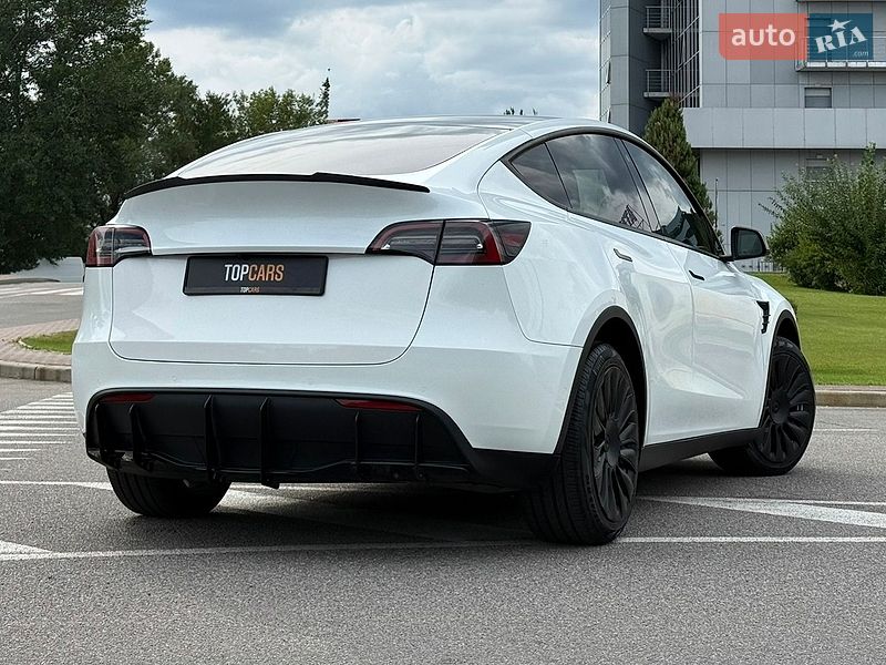 Позашляховик / Кросовер Tesla Model Y 2021 в Києві