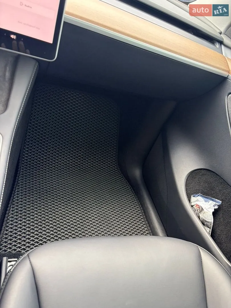 2023 Tesla Model Y - мініатюра 8