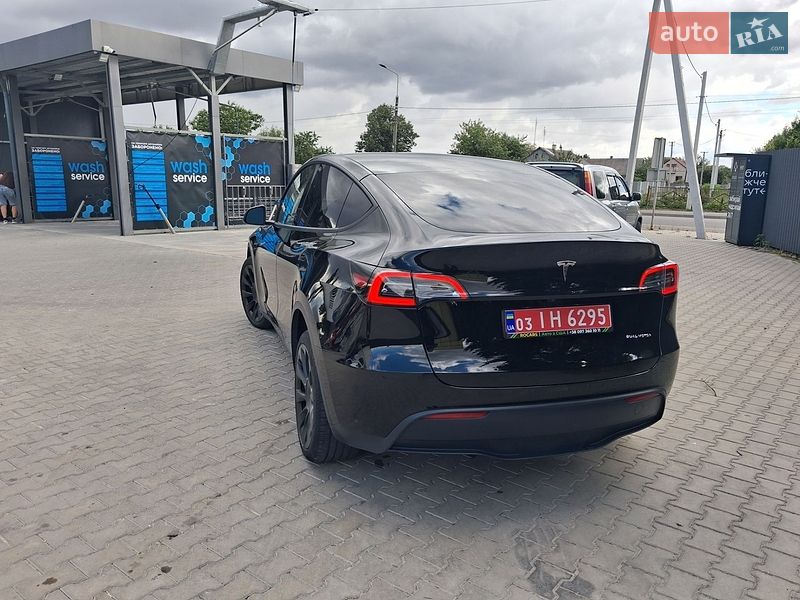 Позашляховик / Кросовер Tesla Model Y 2024 в Ланівці