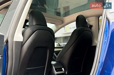 Позашляховик / Кросовер Tesla Model Y 2023 в Києві фото 15 Позашляховик / Кросовер Tesla Model Y 2023 в Києві