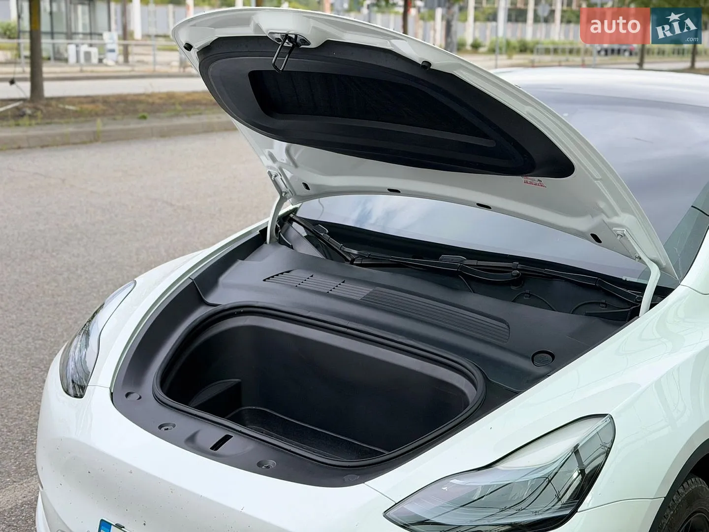 2021 Tesla Model Y - мініатюра 8