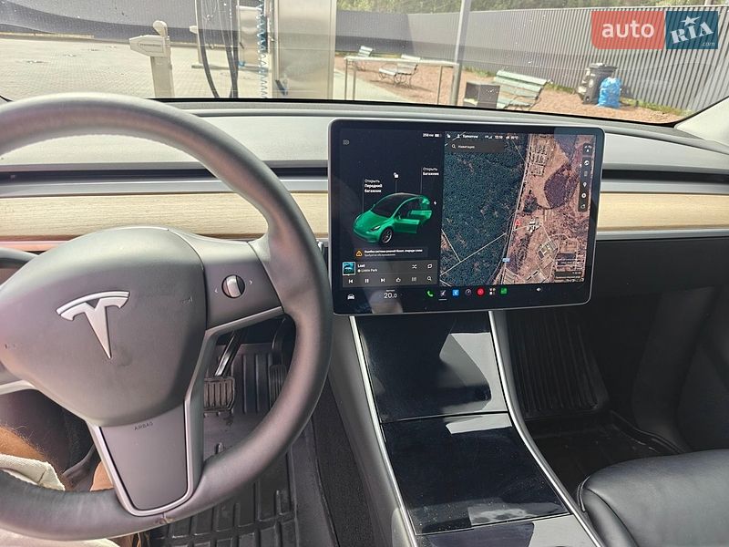 Внедорожник / Кроссовер Tesla Model Y 2021 в Киеве