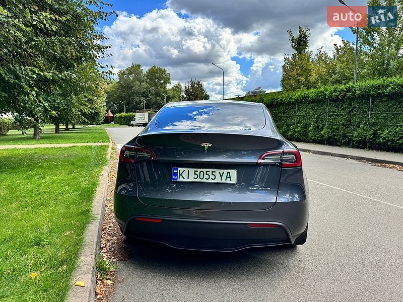 Позашляховик / Кросовер Tesla Model Y 2023 в Києві