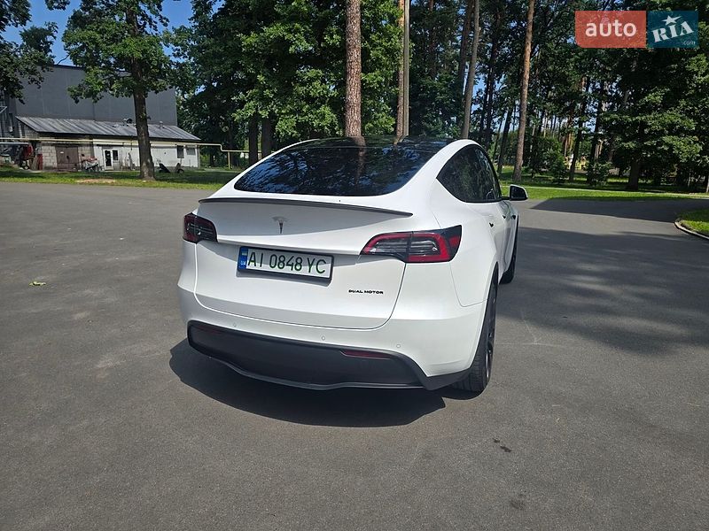 Внедорожник / Кроссовер Tesla Model Y 2022 в Киеве