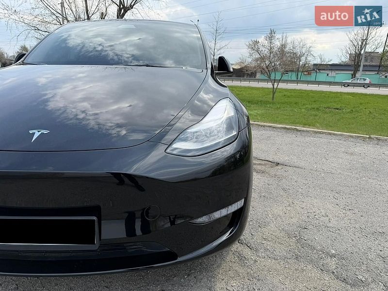 Позашляховик / Кросовер Tesla Model Y 2023 в Дніпрі фото 6 Позашляховик / Кросовер Tesla Model Y 2023 в Дніпрі
