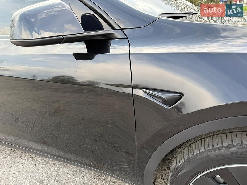 Позашляховик / Кросовер Tesla Model Y 2023 в Дніпрі фото 8 Позашляховик / Кросовер Tesla Model Y 2023 в Дніпрі