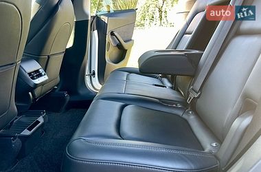 Внедорожник / Кроссовер Tesla Model Y 2021 в Чернигове
