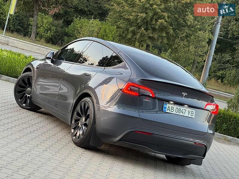 Позашляховик / Кросовер Tesla Model Y 2022 в Вінниці
