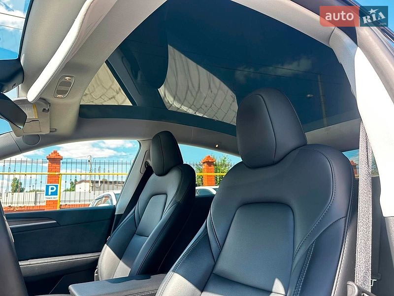 Позашляховик / Кросовер Tesla Model Y 2024 в Одесі