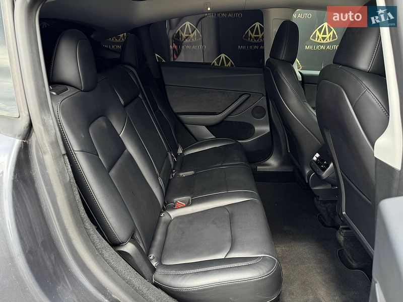 Внедорожник / Кроссовер Tesla Model Y 2022 в Киеве