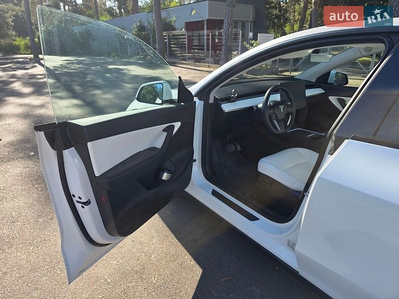 Внедорожник / Кроссовер Tesla Model Y 2021 в Виннице