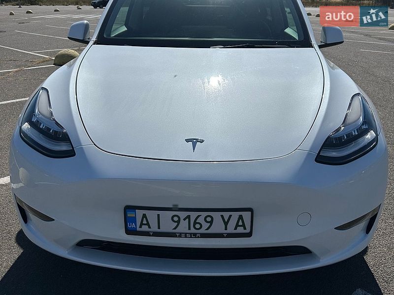 Tesla Model Y 2022