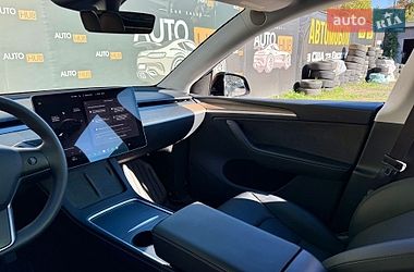 Позашляховик / Кросовер Tesla Model Y 2024 в Харкові фото 12 Позашляховик / Кросовер Tesla Model Y 2024 в Харкові