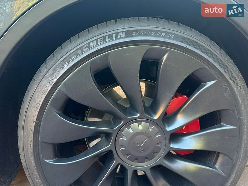 Внедорожник / Кроссовер Tesla Model Y 2023 в Днепре