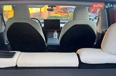 Внедорожник / Кроссовер Tesla Model Y 2023 в Днепре