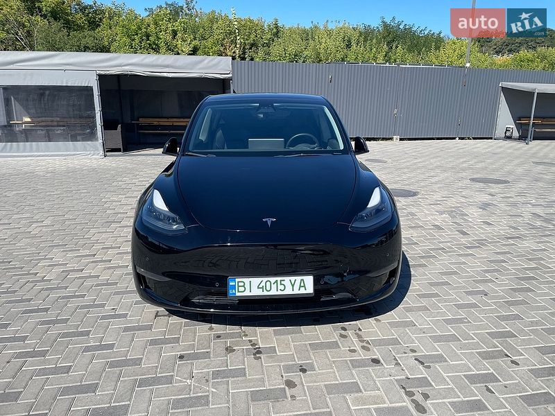 Позашляховик / Кросовер Tesla Model Y 2022 в Полтаві фото 2 Позашляховик / Кросовер Tesla Model Y 2022 в Полтаві