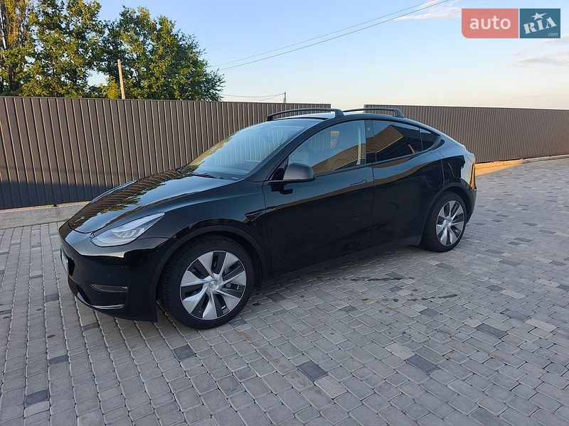 Внедорожник / Кроссовер Tesla Model Y 2022 в Гнивани