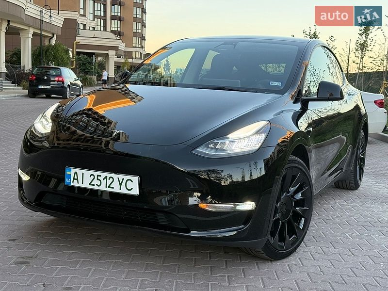 Внедорожник / Кроссовер Tesla Model Y 2023 в Киеве